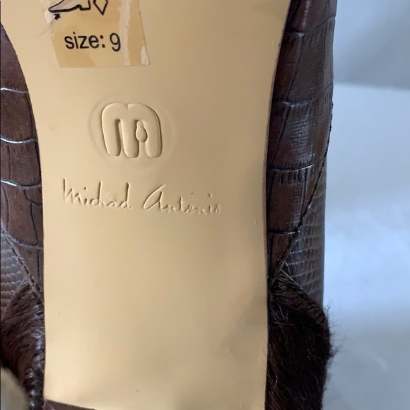 Women Stilettos - Picture 6 of 6